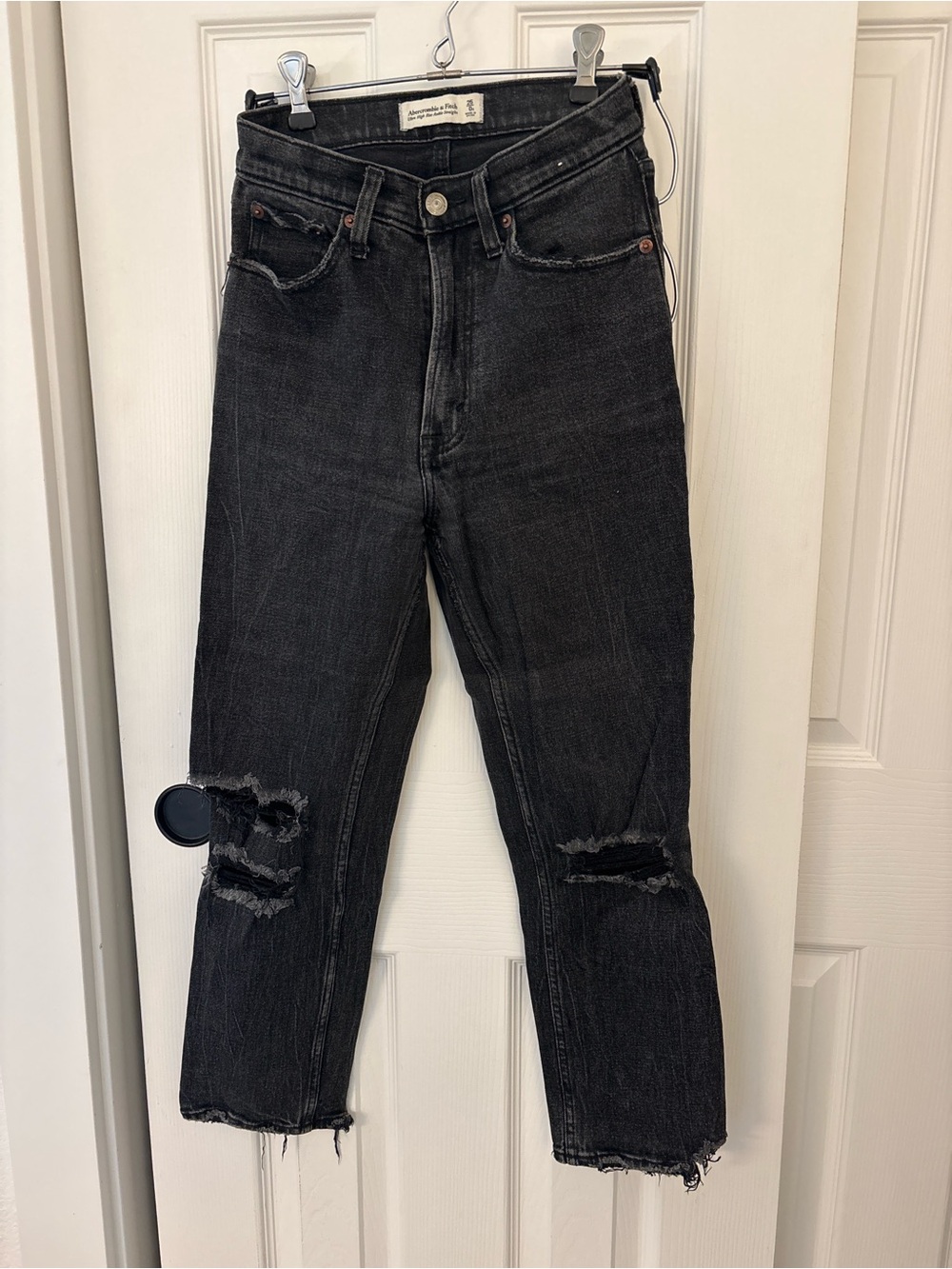 Abercrombie & Fitch Black Ultra High-Rise Ankle Straight Jeans